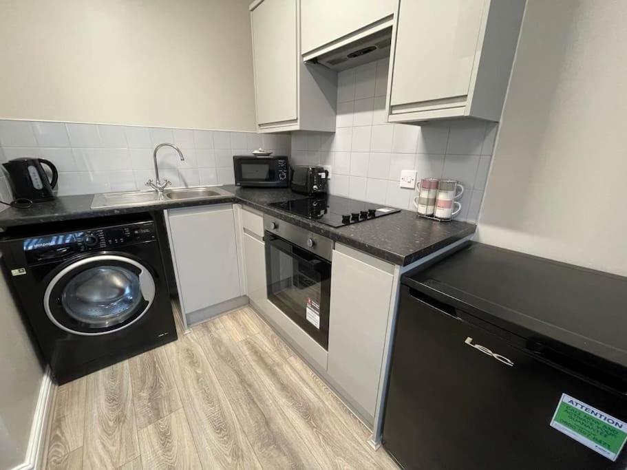 Hosted By Ryan - 1 Bedroom Apartment Liverpool Extérieur photo